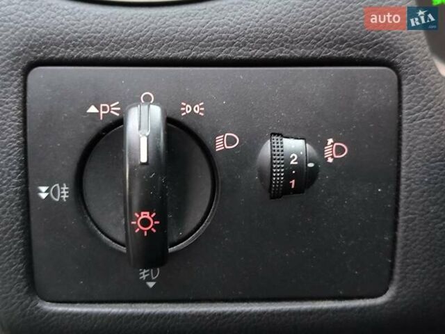 Черный Форд Фокус, объемом двигателя 1.56 л и пробегом 282 тыс. км за 5990 $, фото 18 на Automoto.ua