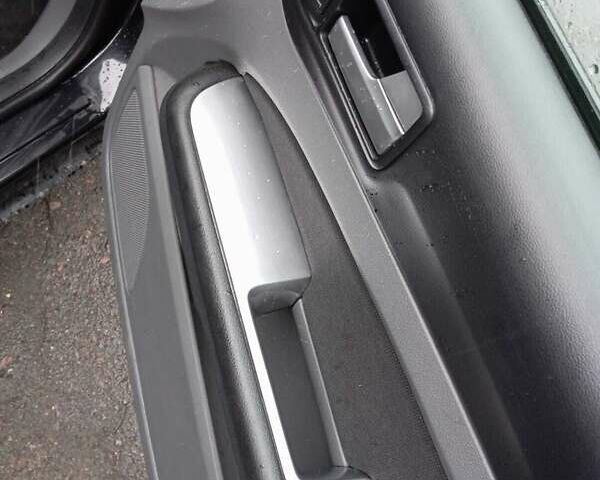 Черный Форд Фокус, объемом двигателя 1.6 л и пробегом 187 тыс. км за 4900 $, фото 9 на Automoto.ua