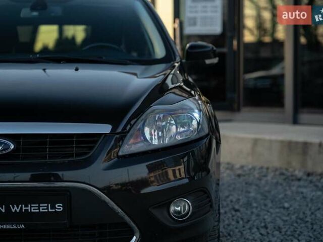 Чорний Форд Фокус, об'ємом двигуна 2 л та пробігом 258 тис. км за 7700 $, фото 9 на Automoto.ua