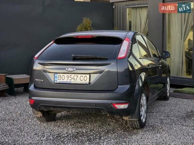 Черный Форд Фокус, объемом двигателя 1.6 л и пробегом 189 тыс. км за 5599 $, фото 13 на Automoto.ua