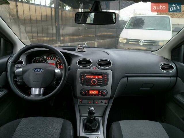 Черный Форд Фокус, объемом двигателя 1.56 л и пробегом 282 тыс. км за 5990 $, фото 12 на Automoto.ua