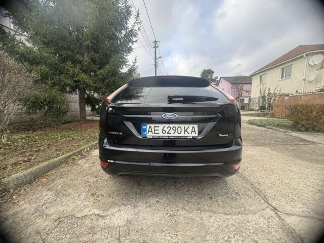 Черный Форд Фокус, объемом двигателя 1.6 л и пробегом 187 тыс. км за 4500 $, фото 6 на Automoto.ua