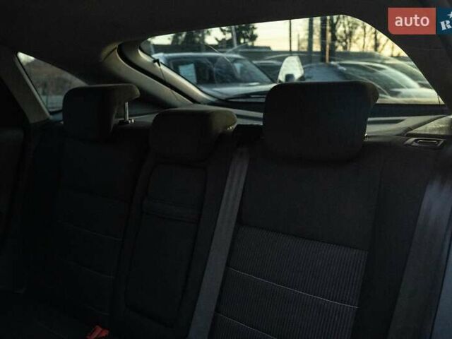 Чорний Форд Фокус, об'ємом двигуна 2 л та пробігом 258 тис. км за 7700 $, фото 29 на Automoto.ua