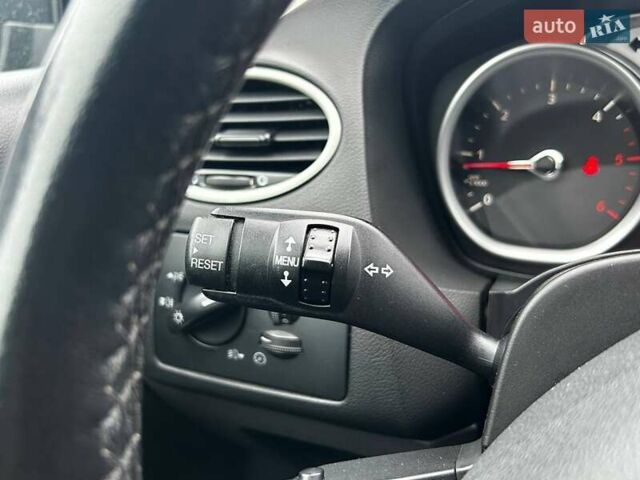 Черный Форд Фокус, объемом двигателя 1.56 л и пробегом 178 тыс. км за 6790 $, фото 18 на Automoto.ua