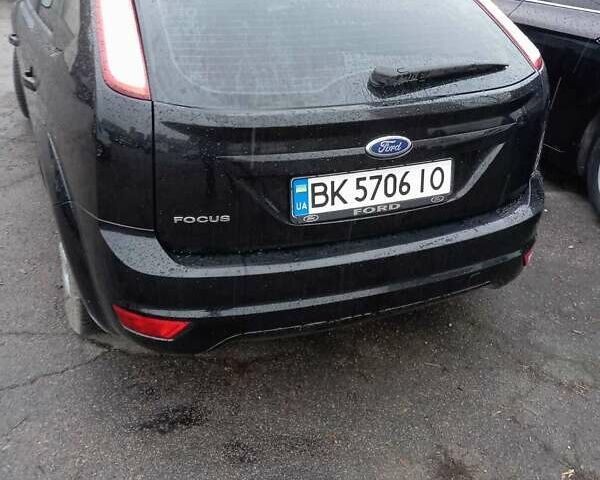 Черный Форд Фокус, объемом двигателя 1.6 л и пробегом 187 тыс. км за 4900 $, фото 3 на Automoto.ua