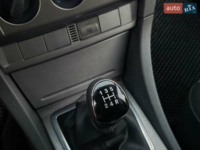 Черный Форд Фокус, объемом двигателя 1.6 л и пробегом 189 тыс. км за 5599 $, фото 33 на Automoto.ua