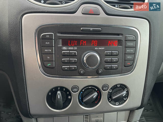 Черный Форд Фокус, объемом двигателя 1.6 л и пробегом 178 тыс. км за 6300 $, фото 25 на Automoto.ua