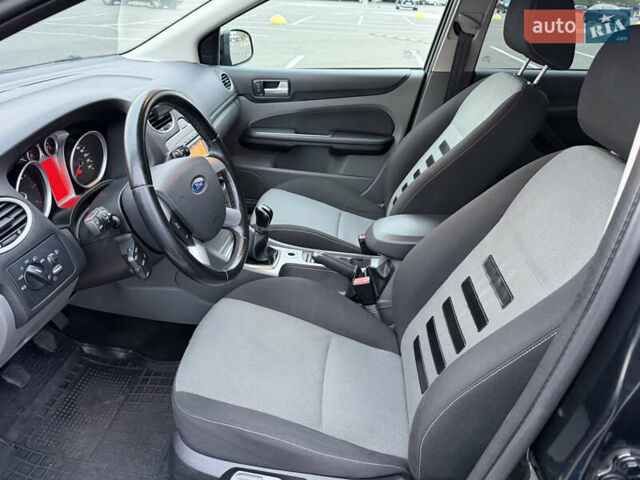 Черный Форд Фокус, объемом двигателя 1.56 л и пробегом 178 тыс. км за 6500 $, фото 10 на Automoto.ua