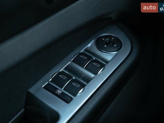 Чорний Форд Фокус, об'ємом двигуна 2 л та пробігом 258 тис. км за 7700 $, фото 13 на Automoto.ua