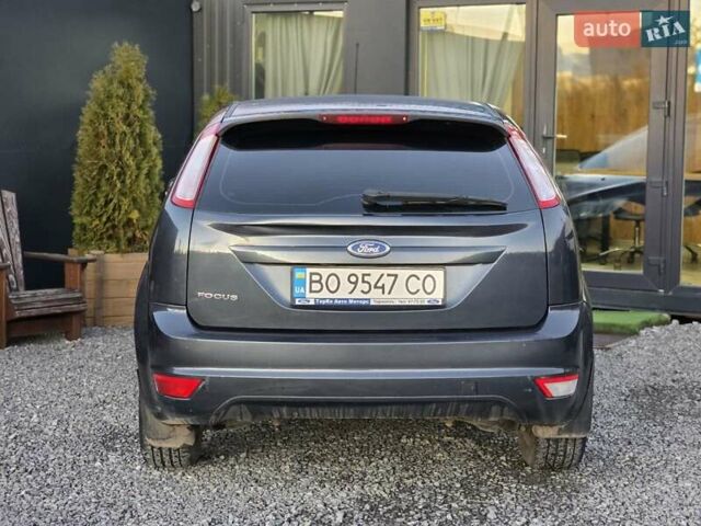 Черный Форд Фокус, объемом двигателя 1.6 л и пробегом 189 тыс. км за 5599 $, фото 12 на Automoto.ua