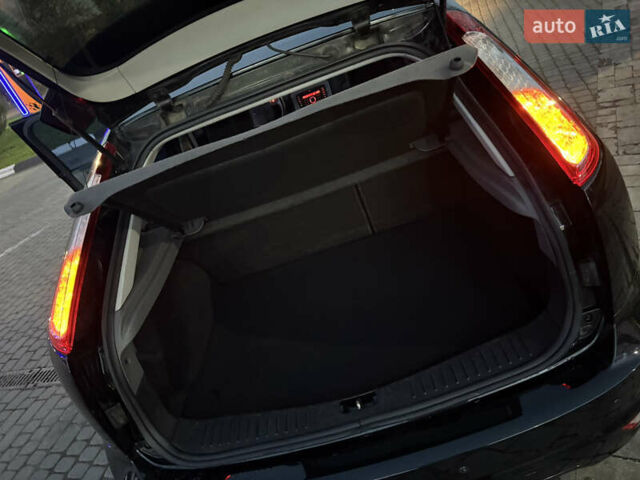 Черный Форд Фокус, объемом двигателя 1.8 л и пробегом 240 тыс. км за 5100 $, фото 21 на Automoto.ua