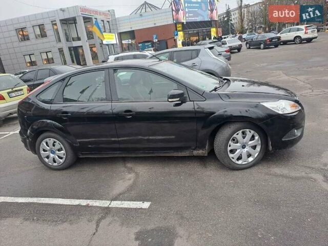 Черный Форд Фокус, объемом двигателя 1.6 л и пробегом 133 тыс. км за 6100 $, фото 1 на Automoto.ua