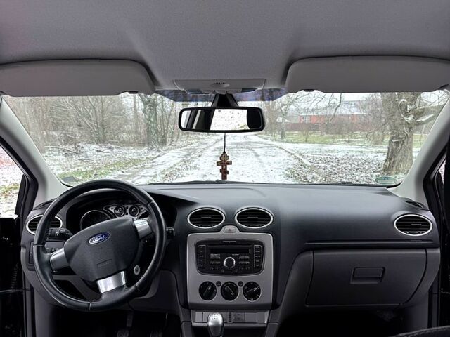 Чорний Форд Фокус, об'ємом двигуна 1.6 л та пробігом 235 тис. км за 6200 $, фото 8 на Automoto.ua