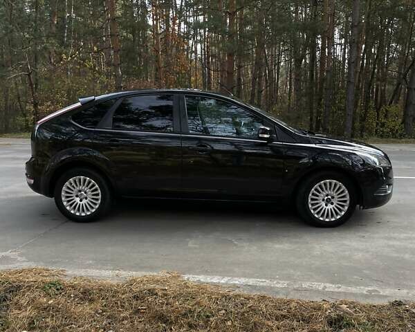 Чорний Форд Фокус, об'ємом двигуна 2 л та пробігом 257 тис. км за 5400 $, фото 2 на Automoto.ua