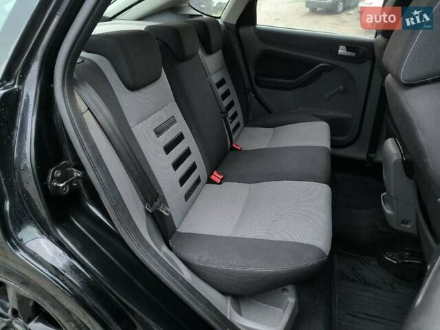 Черный Форд Фокус, объемом двигателя 1.56 л и пробегом 282 тыс. км за 5990 $, фото 10 на Automoto.ua