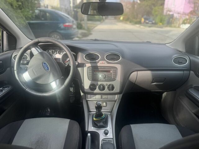 Черный Форд Фокус, объемом двигателя 1.6 л и пробегом 187 тыс. км за 4500 $, фото 13 на Automoto.ua