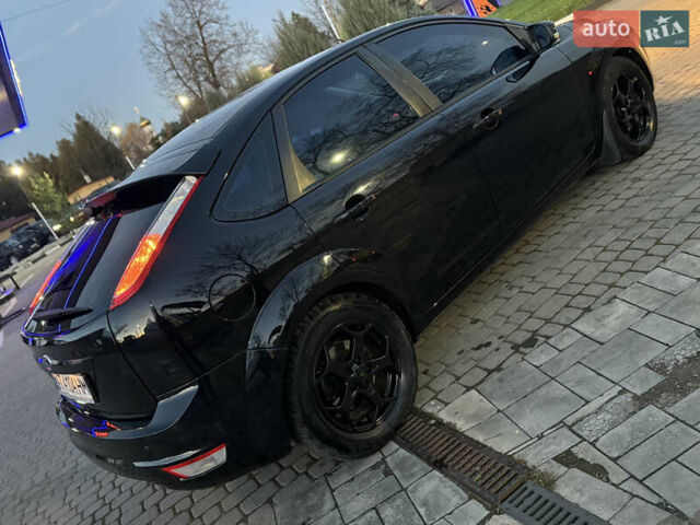 Черный Форд Фокус, объемом двигателя 1.8 л и пробегом 240 тыс. км за 5100 $, фото 8 на Automoto.ua