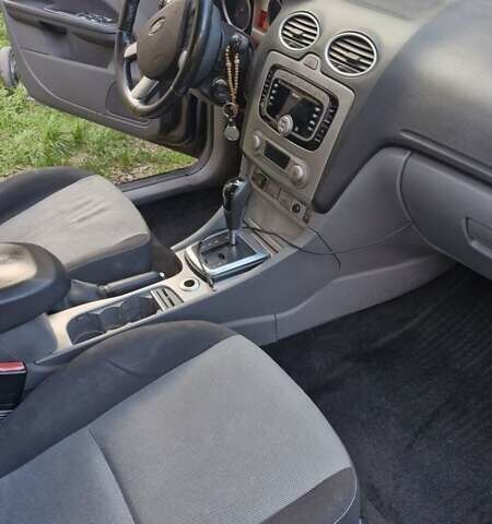 Черный Форд Фокус, объемом двигателя 2 л и пробегом 410 тыс. км за 5000 $, фото 5 на Automoto.ua