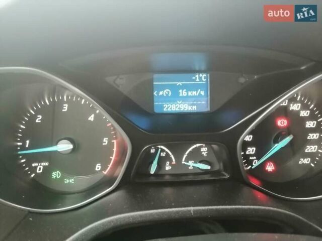 Черный Форд Фокус, объемом двигателя 1.56 л и пробегом 232 тыс. км за 7200 $, фото 14 на Automoto.ua