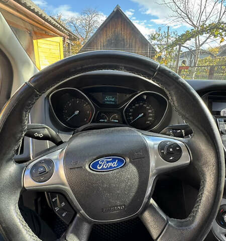 Черный Форд Фокус, объемом двигателя 1.6 л и пробегом 196 тыс. км за 8300 $, фото 16 на Automoto.ua