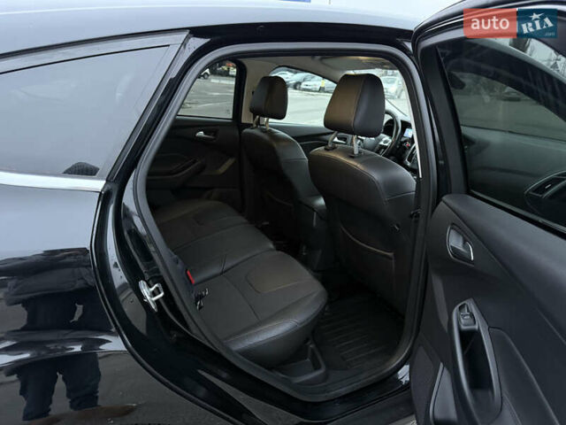 Черный Форд Фокус, объемом двигателя 1.6 л и пробегом 209 тыс. км за 8300 $, фото 35 на Automoto.ua