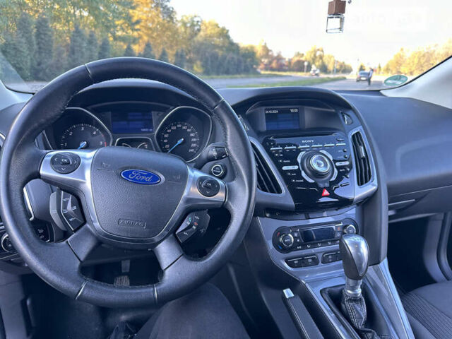 Чорний Форд Фокус, об'ємом двигуна 2 л та пробігом 214 тис. км за 7600 $, фото 12 на Automoto.ua