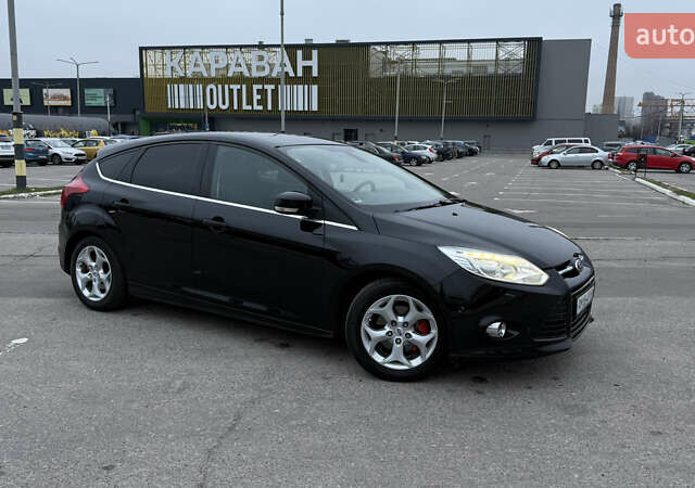 Черный Форд Фокус, объемом двигателя 1.6 л и пробегом 209 тыс. км за 8300 $, фото 6 на Automoto.ua