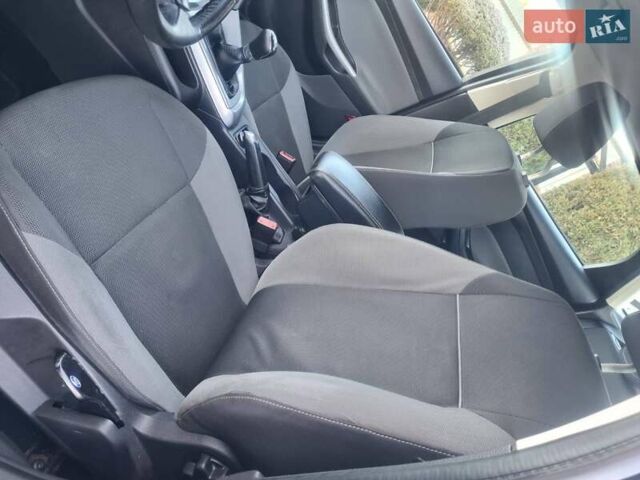 Черный Форд Фокус, объемом двигателя 1.6 л и пробегом 251 тыс. км за 6750 $, фото 35 на Automoto.ua