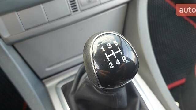 Черный Форд Фокус, объемом двигателя 1.6 л и пробегом 211 тыс. км за 5600 $, фото 11 на Automoto.ua