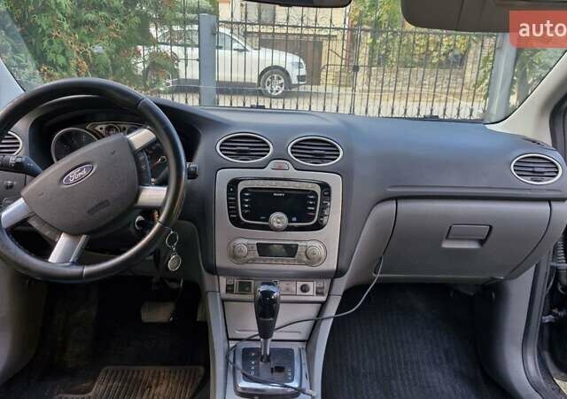 Черный Форд Фокус, объемом двигателя 2 л и пробегом 410 тыс. км за 5000 $, фото 9 на Automoto.ua