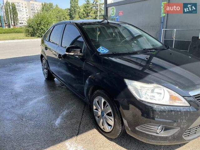 Черный Форд Фокус, объемом двигателя 1.6 л и пробегом 165 тыс. км за 7200 $, фото 1 на Automoto.ua