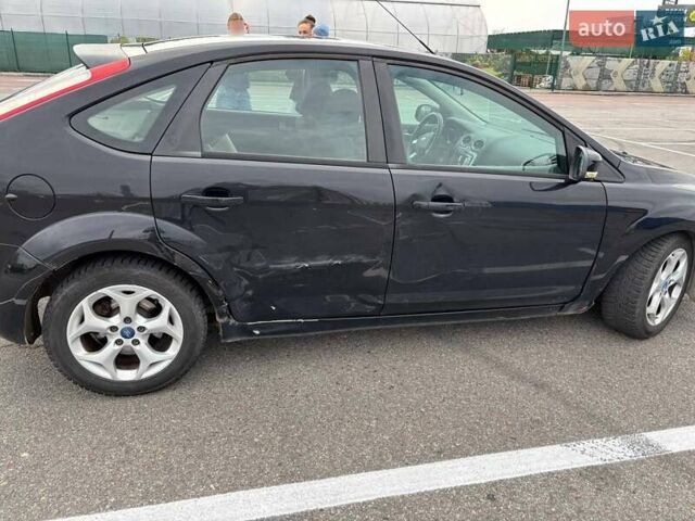 Черный Форд Фокус, объемом двигателя 2 л и пробегом 410 тыс. км за 5000 $, фото 2 на Automoto.ua