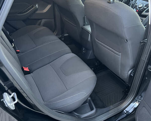 Черный Форд Фокус, объемом двигателя 1.6 л и пробегом 219 тыс. км за 7800 $, фото 32 на Automoto.ua