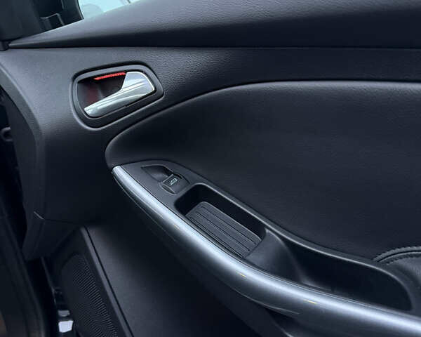 Черный Форд Фокус, объемом двигателя 1.6 л и пробегом 209 тыс. км за 8300 $, фото 38 на Automoto.ua