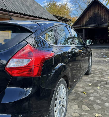 Черный Форд Фокус, объемом двигателя 1.6 л и пробегом 196 тыс. км за 8300 $, фото 12 на Automoto.ua