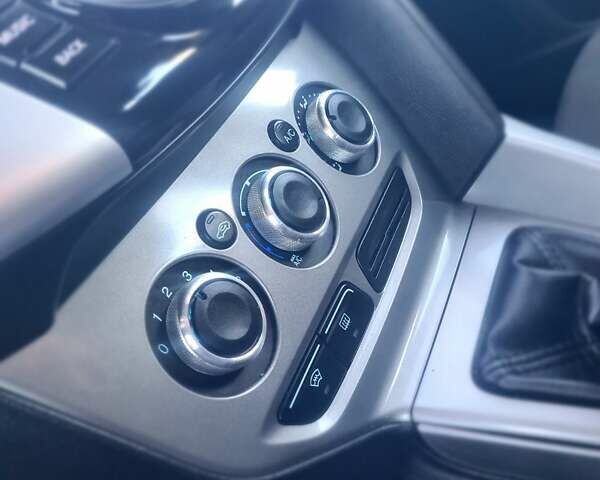 Черный Форд Фокус, объемом двигателя 1.6 л и пробегом 251 тыс. км за 6750 $, фото 31 на Automoto.ua