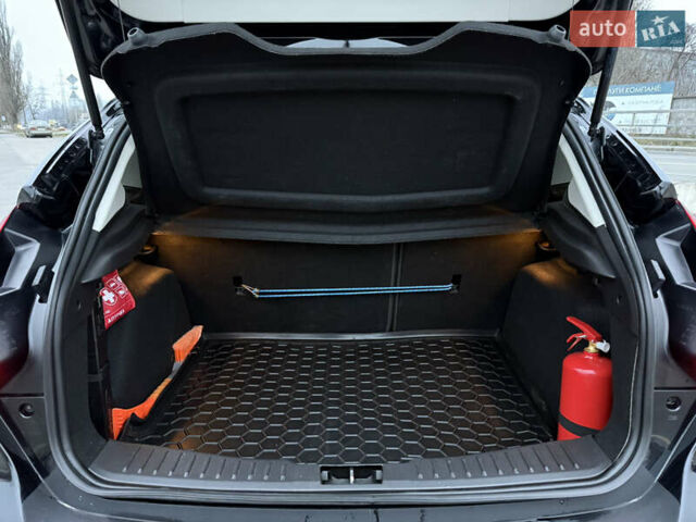 Черный Форд Фокус, объемом двигателя 1.6 л и пробегом 209 тыс. км за 8300 $, фото 40 на Automoto.ua