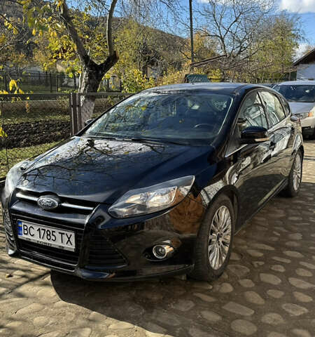 Черный Форд Фокус, объемом двигателя 1.6 л и пробегом 196 тыс. км за 8300 $, фото 4 на Automoto.ua