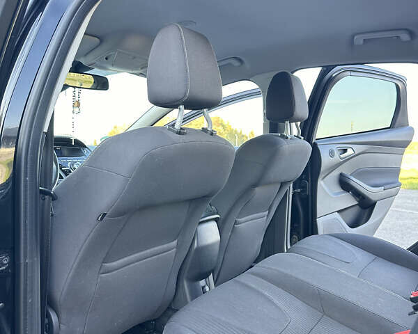 Чорний Форд Фокус, об'ємом двигуна 2 л та пробігом 214 тис. км за 7600 $, фото 10 на Automoto.ua