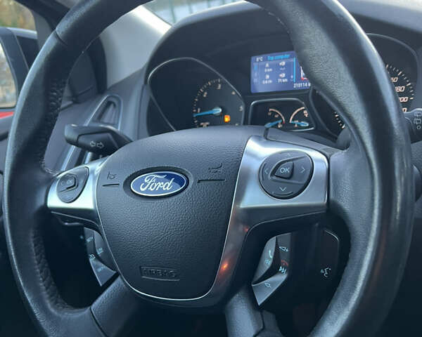 Черный Форд Фокус, объемом двигателя 1.6 л и пробегом 219 тыс. км за 7800 $, фото 19 на Automoto.ua