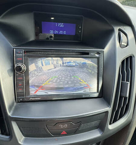 Черный Форд Фокус, объемом двигателя 1.6 л и пробегом 196 тыс. км за 8300 $, фото 5 на Automoto.ua