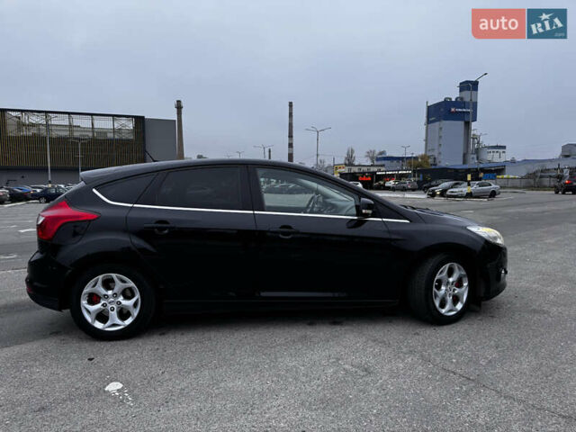 Черный Форд Фокус, объемом двигателя 1.6 л и пробегом 209 тыс. км за 8300 $, фото 22 на Automoto.ua