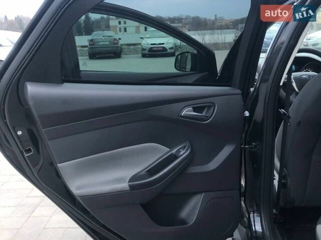 Черный Форд Фокус, объемом двигателя 1.6 л и пробегом 232 тыс. км за 6999 $, фото 9 на Automoto.ua