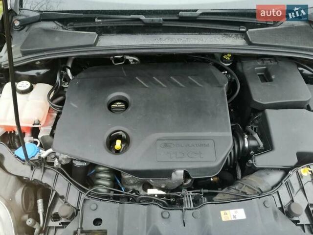 Черный Форд Фокус, объемом двигателя 1.56 л и пробегом 232 тыс. км за 7200 $, фото 15 на Automoto.ua