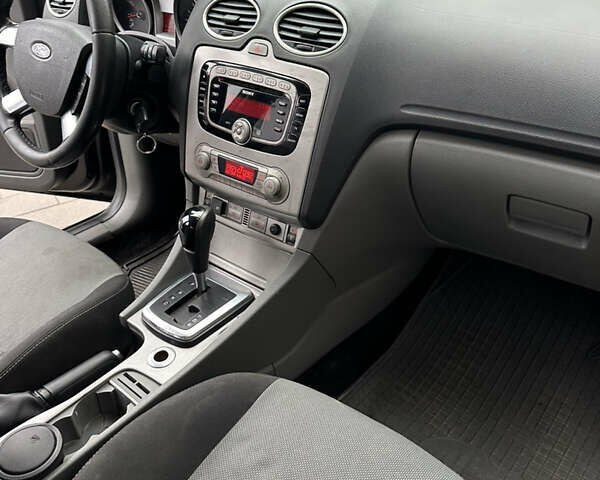 Черный Форд Фокус, объемом двигателя 2 л и пробегом 411 тыс. км за 4799 $, фото 21 на Automoto.ua