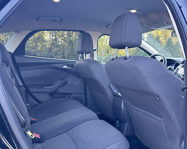 Чорний Форд Фокус, об'ємом двигуна 2 л та пробігом 214 тис. км за 7600 $, фото 8 на Automoto.ua