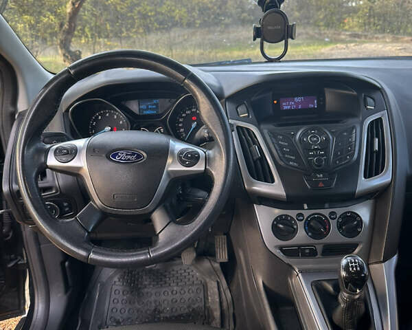 Черный Форд Фокус, объемом двигателя 1.6 л и пробегом 249 тыс. км за 6500 $, фото 7 на Automoto.ua