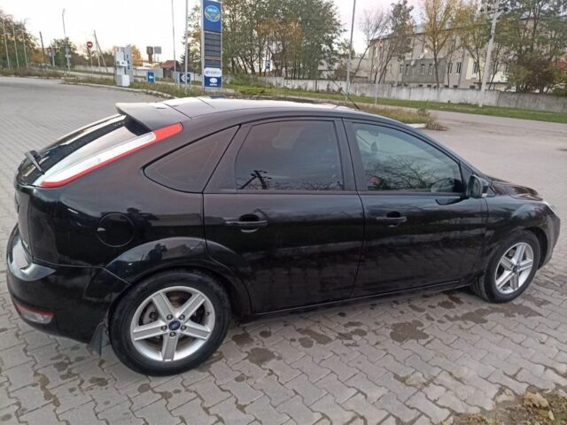 Чорний Форд Фокус, об'ємом двигуна 1.6 л та пробігом 250 тис. км за 5350 $, фото 1 на Automoto.ua