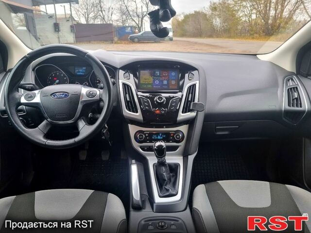 Чорний Форд Фокус, об'ємом двигуна 1.6 л та пробігом 104 тис. км за 7500 $, фото 4 на Automoto.ua