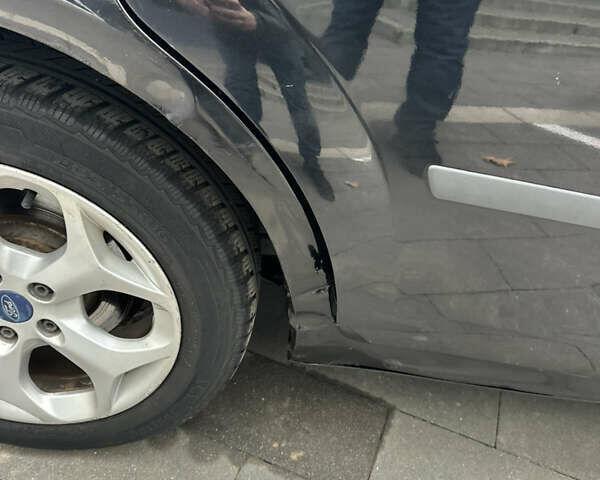 Черный Форд Фокус, объемом двигателя 2 л и пробегом 411 тыс. км за 4799 $, фото 11 на Automoto.ua